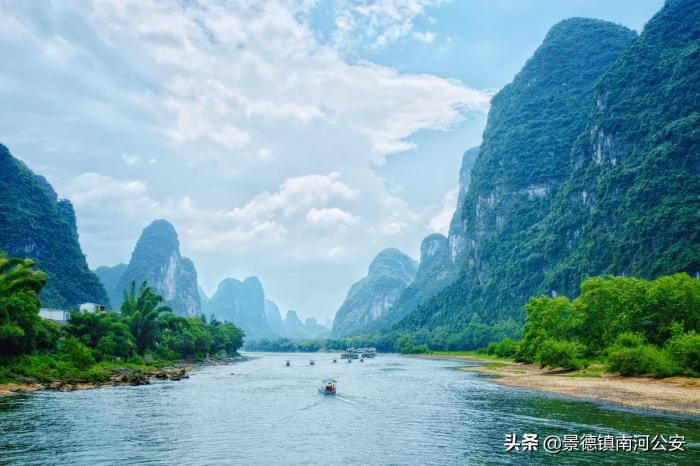 桂林简单优美的句子（一句话形容桂林的美）