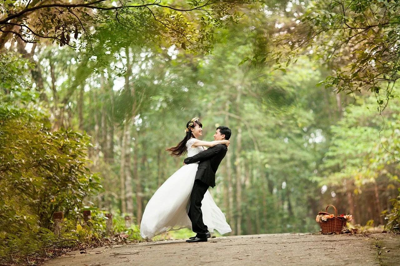 关于结婚的意义经典语录（经营好婚姻的精辟句子）