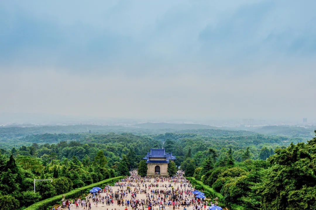 形容江南美景的句子（赞美江南美景的诗）