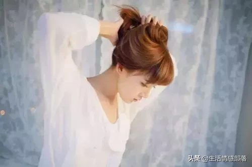 无奈放手的句子签名（爱一个人无奈放手的说说分享）