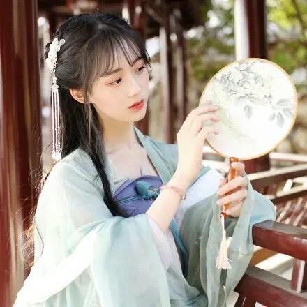 文言文浪漫的爱情句子（表达爱意的古文句子精选）