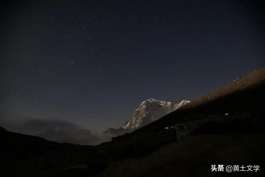 赞美母爱的诗歌有哪些（关于母爱的诗歌短一点）