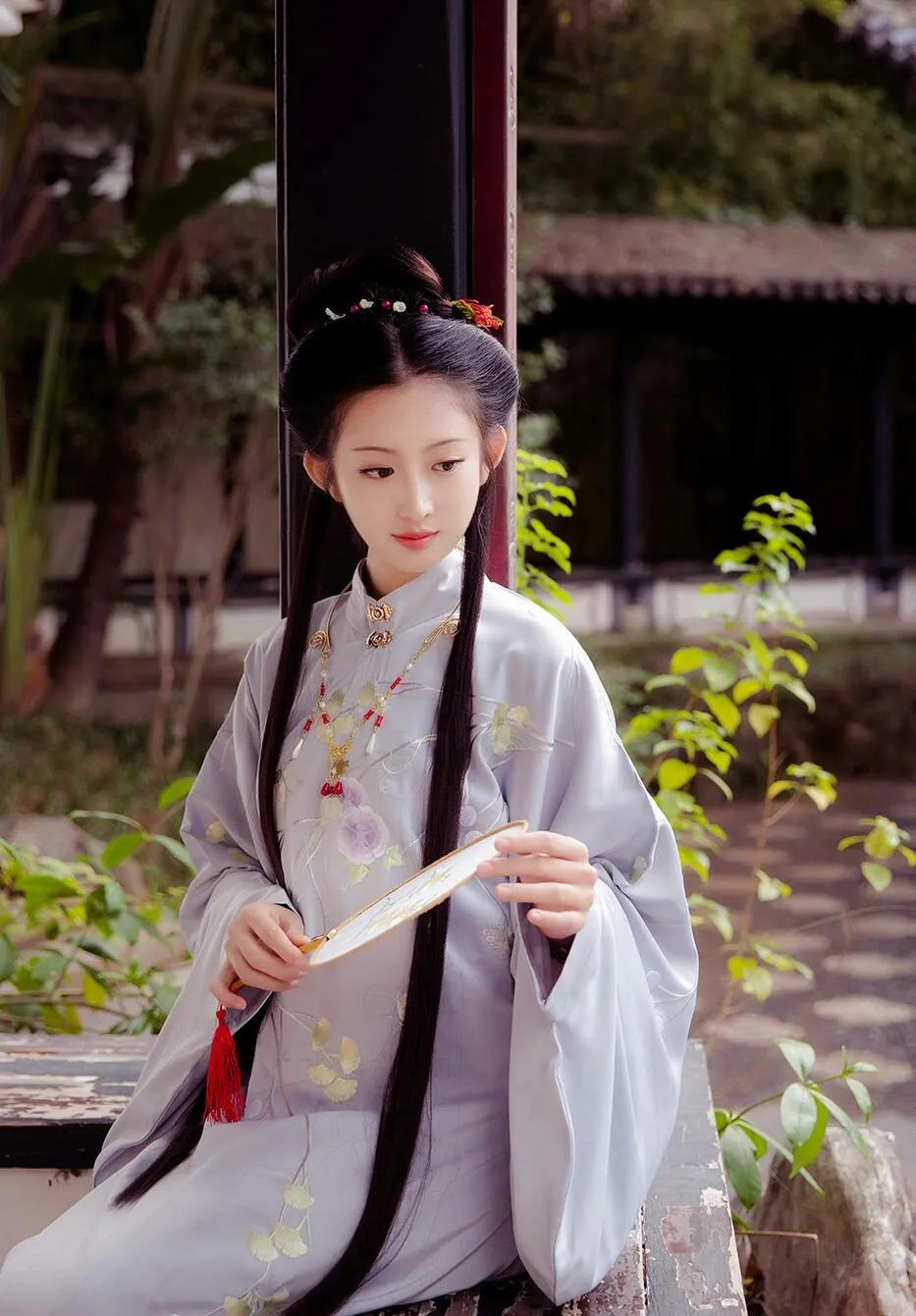 文言文浪漫的爱情句子（表达爱意的古文句子精选）