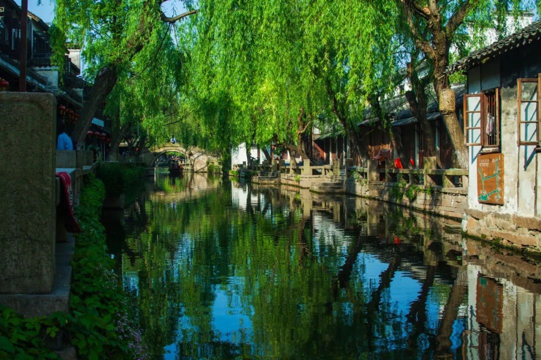 描写夏天的古诗（关于春夏秋冬的诗句）