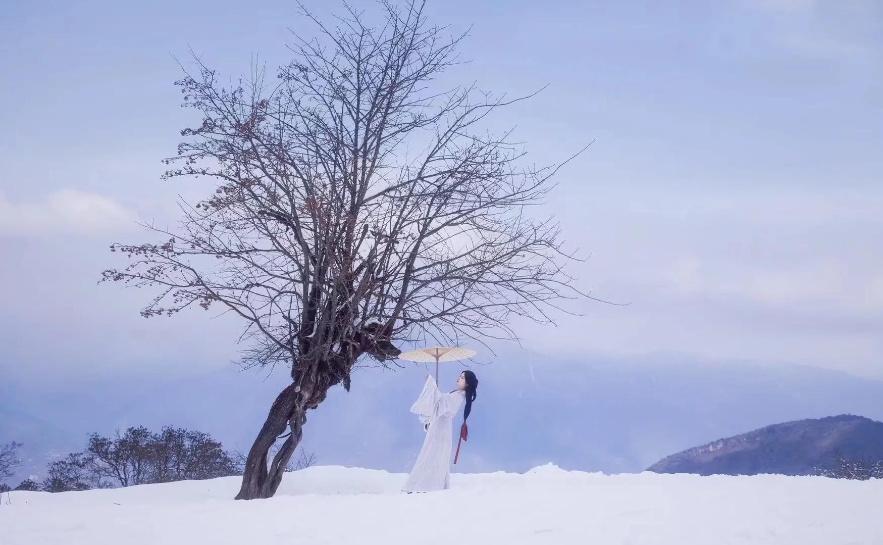 形容天气炎热的句子（夏天的句子唯美短句）