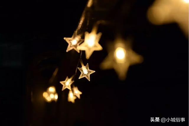 讽刺别人模仿自己的人的句子（嘲讽抄袭者的经典语录）