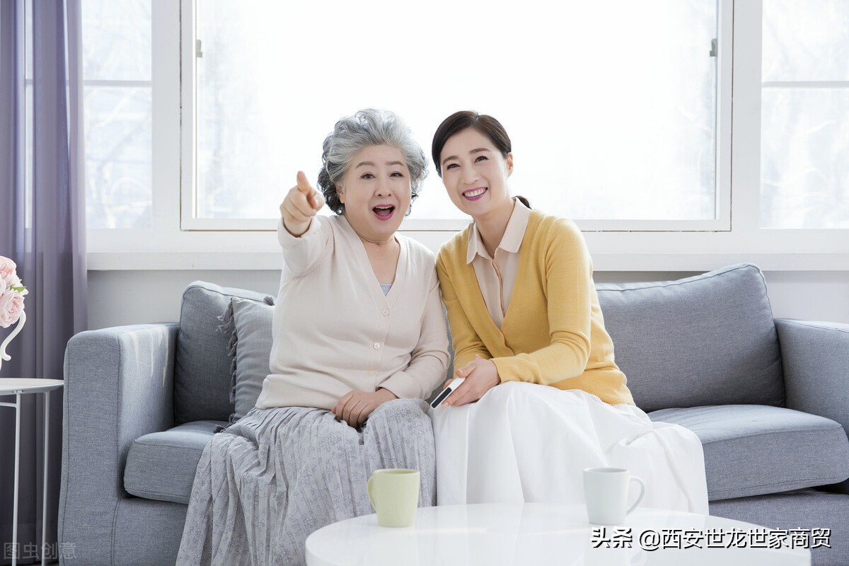 赞美妈妈的优美诗句（歌颂妈妈的诗歌朗诵）