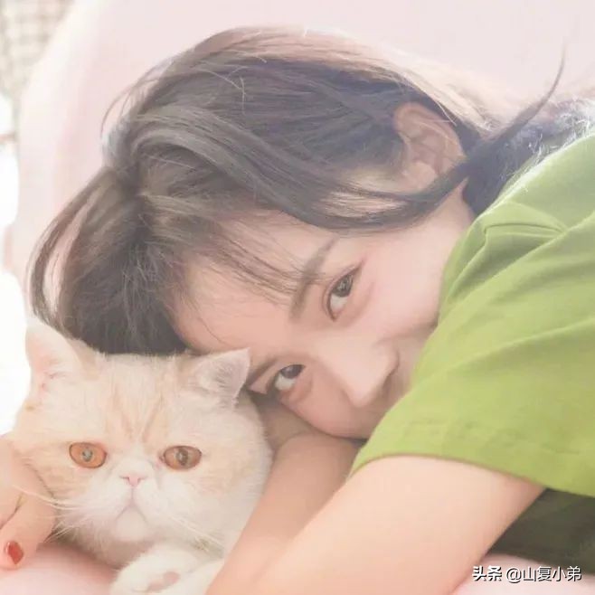 给闺蜜留言的暖心句子（给女朋友超长一大段暖心的话）