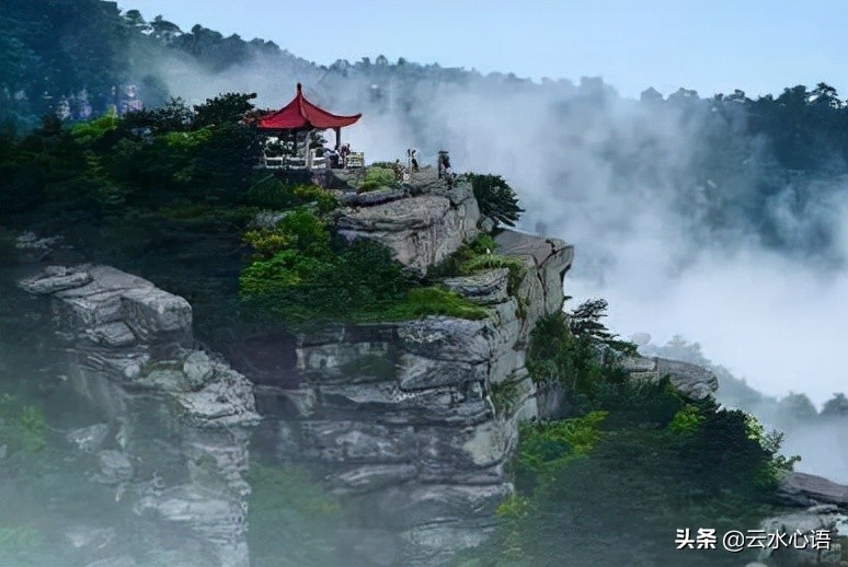登高望远的诗句豪迈（登高望远人生感悟）