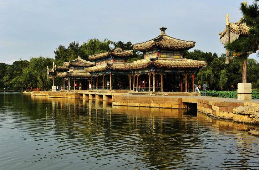 赞美城市的词语有哪些（形容城市繁华的唯美句子）