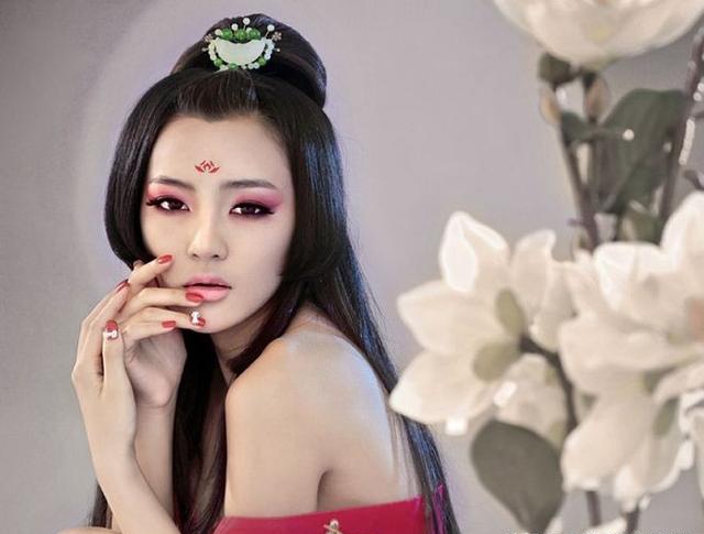 形容女生声音好听的词语有哪些（夸赞女人唱歌好听的词语）