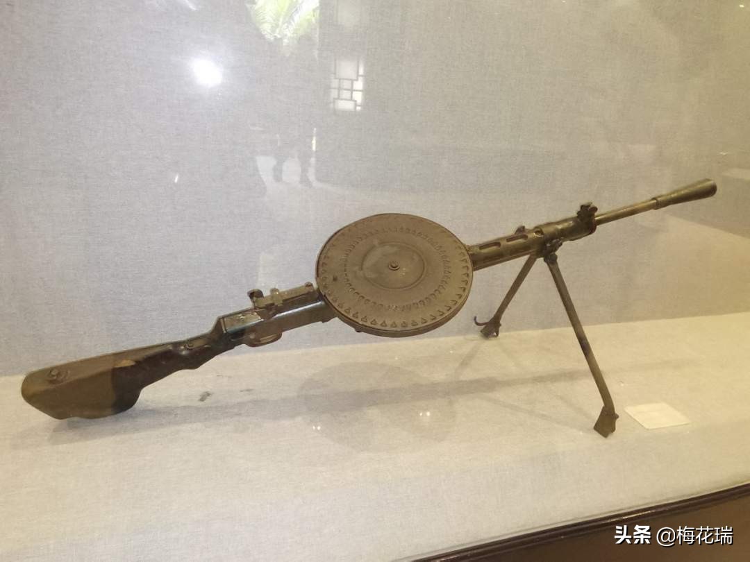 爱祖国的诗歌儿童朗诵（感恩伟大祖国的儿童朗诵）