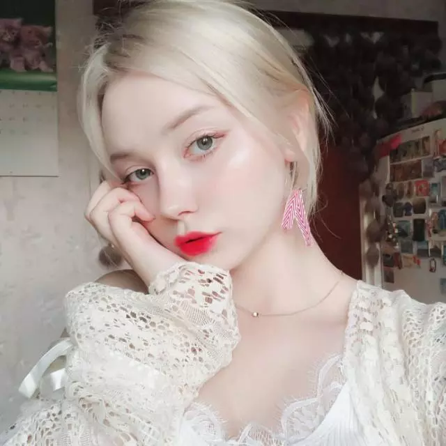 优美英语句子摘抄大全（适合抄写的英语美文美句）
