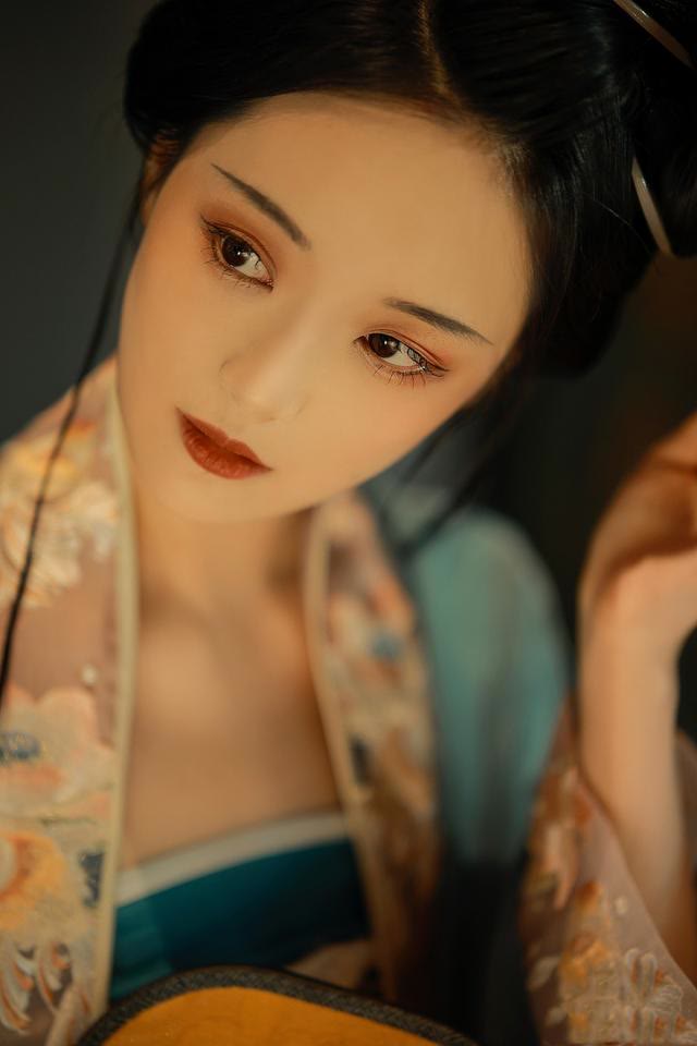 描写菊花的诗句有哪些（菊花经典诗句大全）