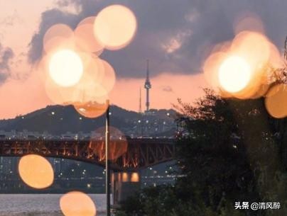 形容天气忽冷忽热幽默句子（多变的天气心情说说）