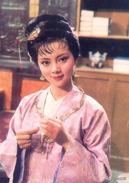 红楼梦诗词赏析大全（红楼梦里的经典诗词赏析）