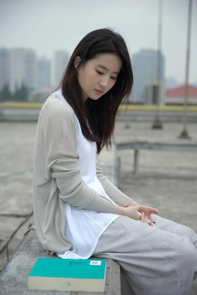 心累的句子说说心情（累了发朋友圈的句子）