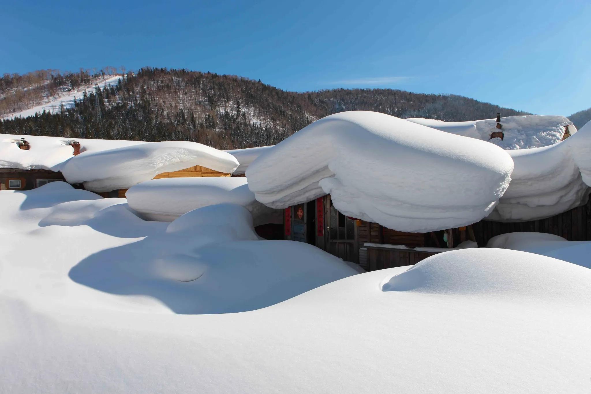 有关雪的诗歌散文（名家写雪的优美散文）