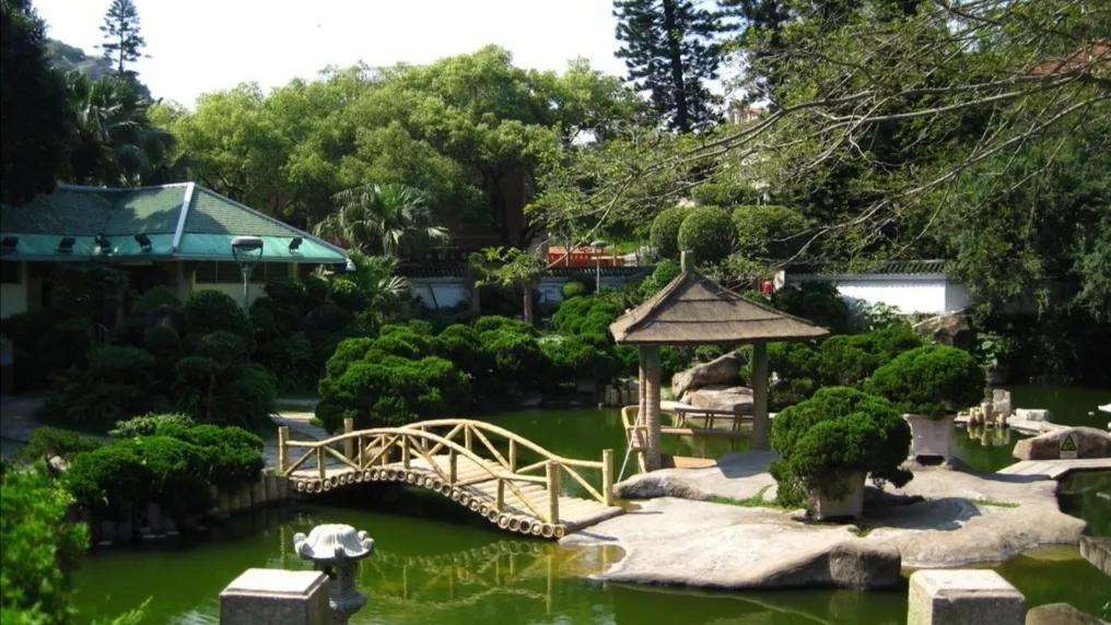 小桥流水人家这首诗（枯藤老树昏鸦全诗意思）