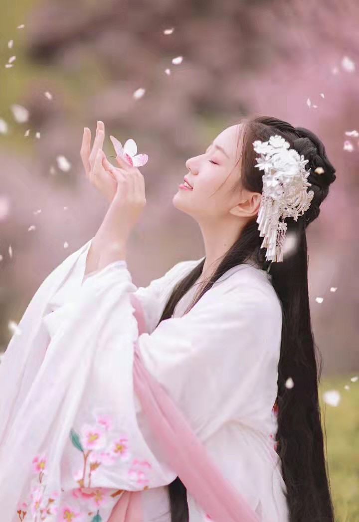 女生适合朗读的美文（适合朗诵的美文分享）