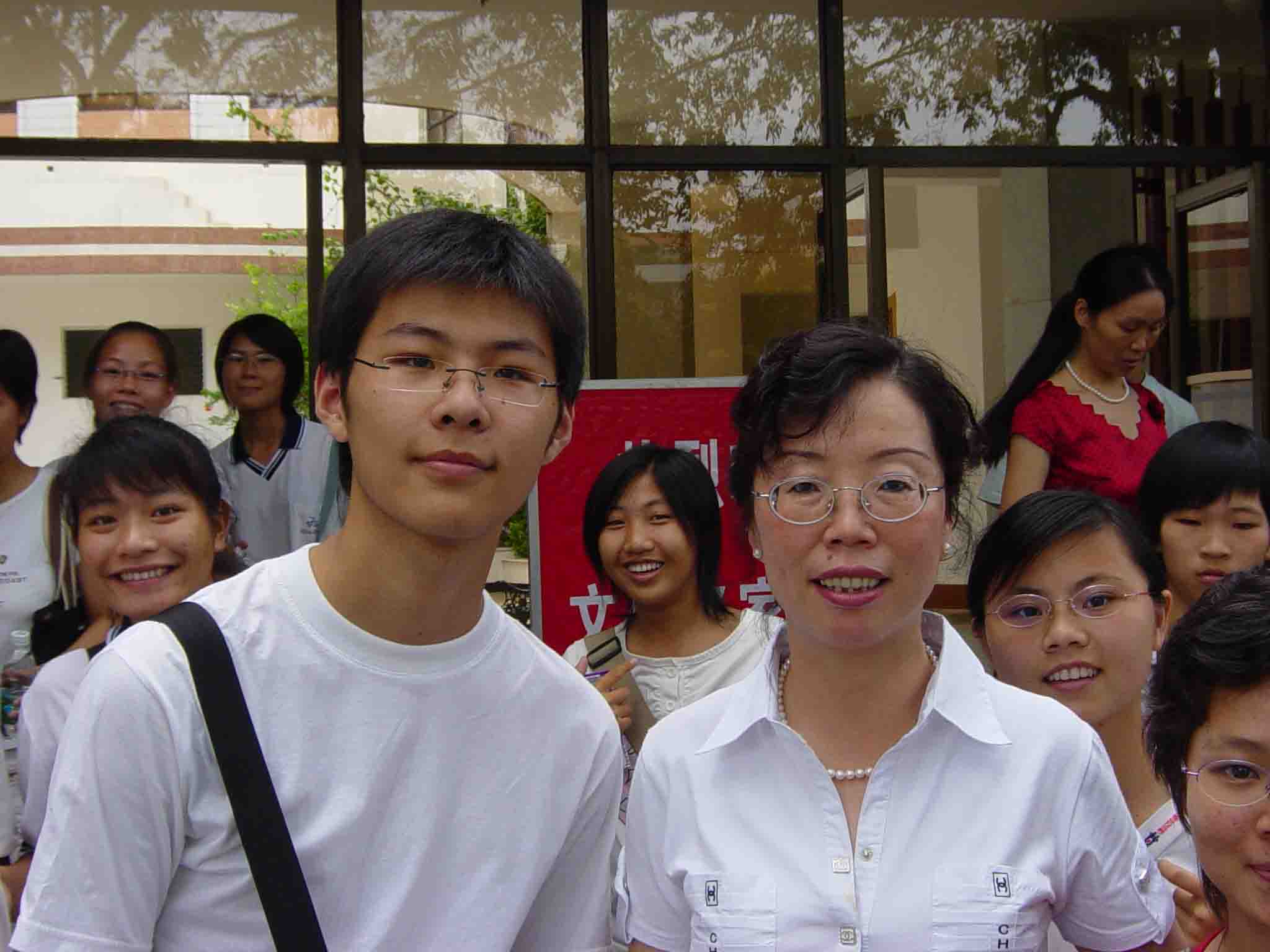 致橡树原文朗诵董卿（致橡树朗诵节奏 ）