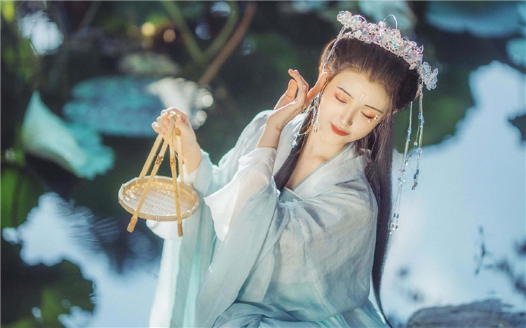 形容好男人的经典句子有哪些（夸奖男人非常优秀的话）
