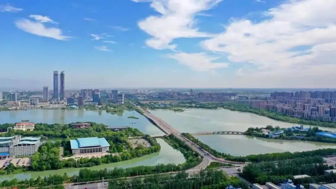 春天的诗句景色现代诗（自己写的描写春天的诗）