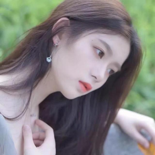 非主流句子经典（2021很潮很独特的霸气句子）
