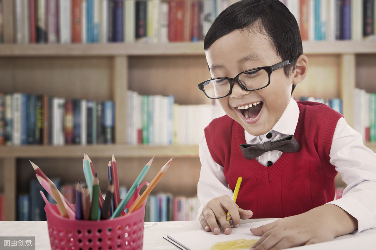 春天是什么样子的句子大全（形容春天样子的排比短句）