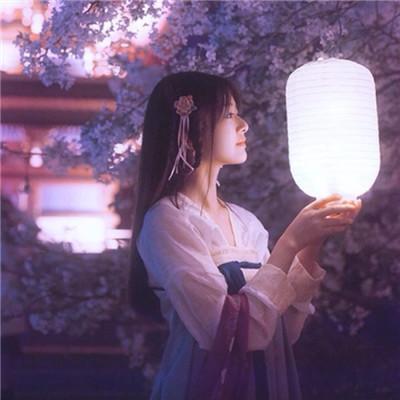 诗情画意的句子（有内涵诗意唯美的说说）