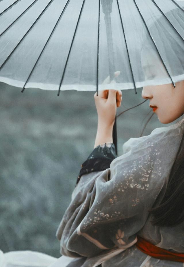 美好爱情的诗句经典（赞美爱情的古诗词句 ）