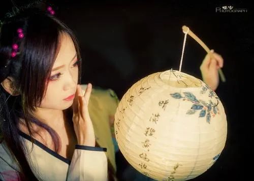含蓄的表达思念的诗句（委婉地表达思念之情的古诗欣赏）