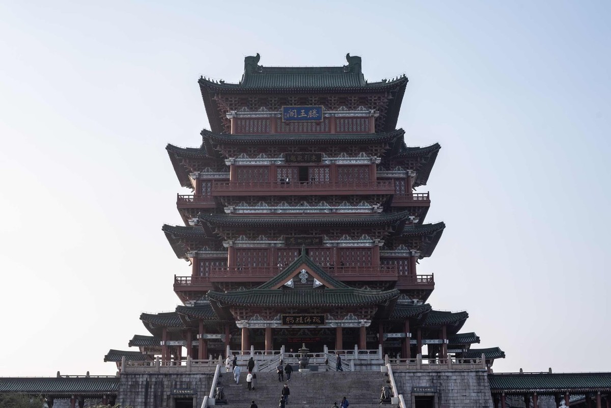 滕王阁序翻译简短（王勃的滕王阁序全文）