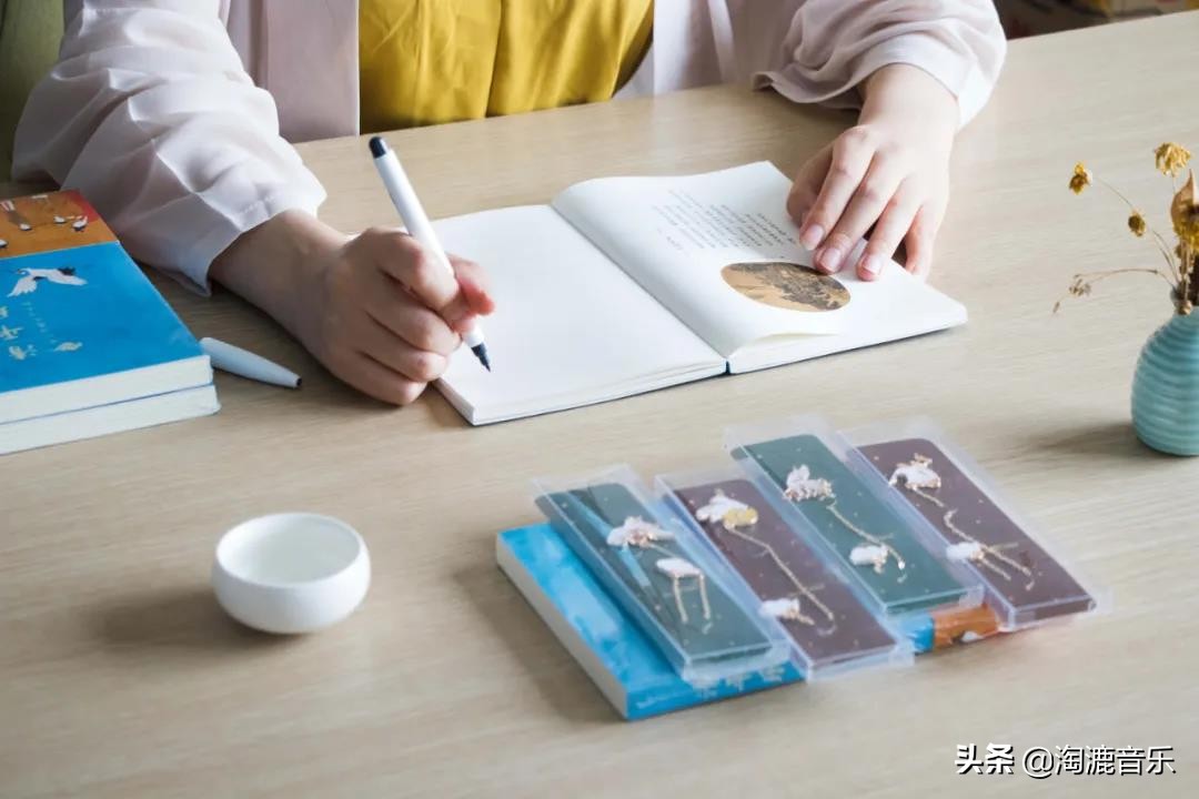 清平乐的诗意简短一点的（清平乐春归何处的诗意）