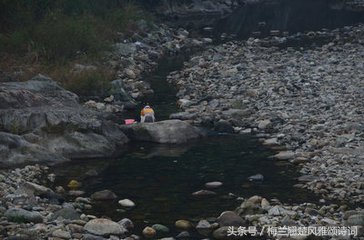 缅怀父亲去世的句子（附思念天堂父亲的经典诗句）
