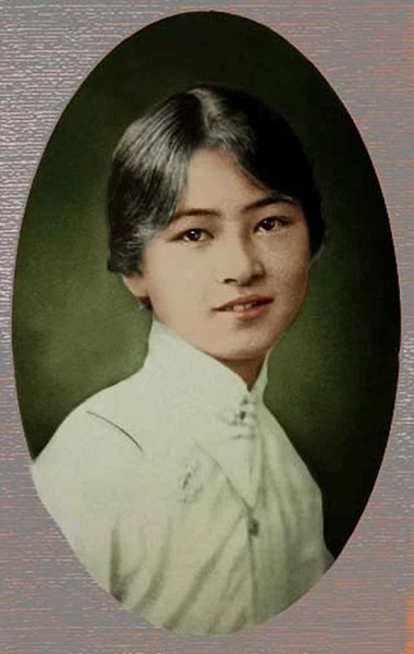 徐志摩爱情诗集有哪些（唯美爱情诗词名句大全）