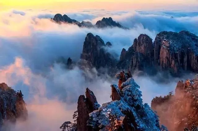 形容黄山美景的句子（用一句话赞美黄山美景）