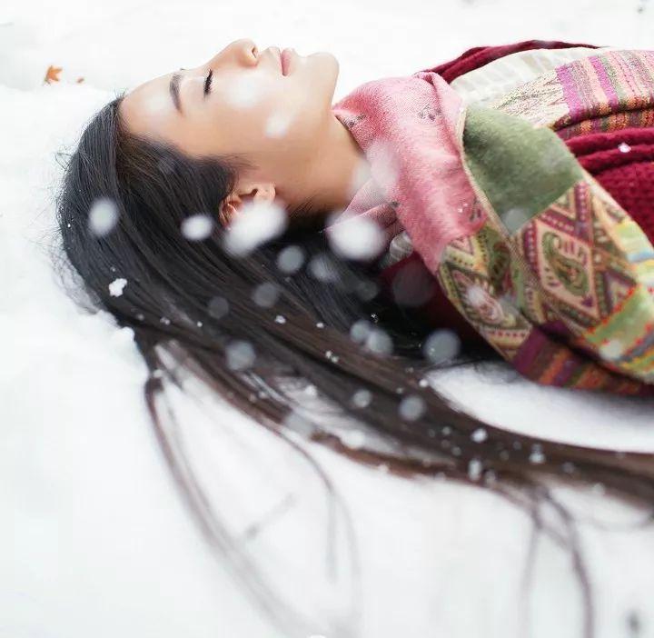 冬天的雪怎么形容（描写冬天的雪的特点）