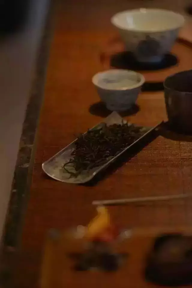 描写自然风光的诗句（歌颂自然美景的诗句）