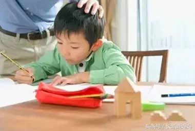 希望孩子快乐的成长的句子（孩子健康快乐成长句子）