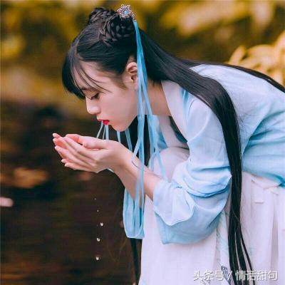 爱情诗句唯美古风（最值收藏的10首最美情诗）