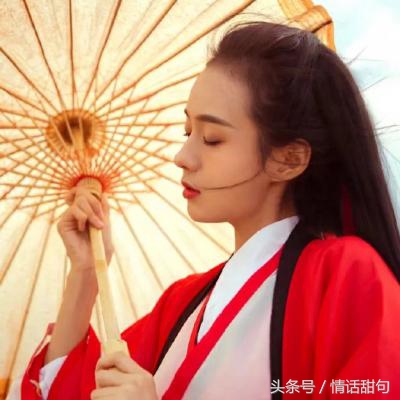 爱情诗句唯美古风（最值收藏的10首最美情诗）