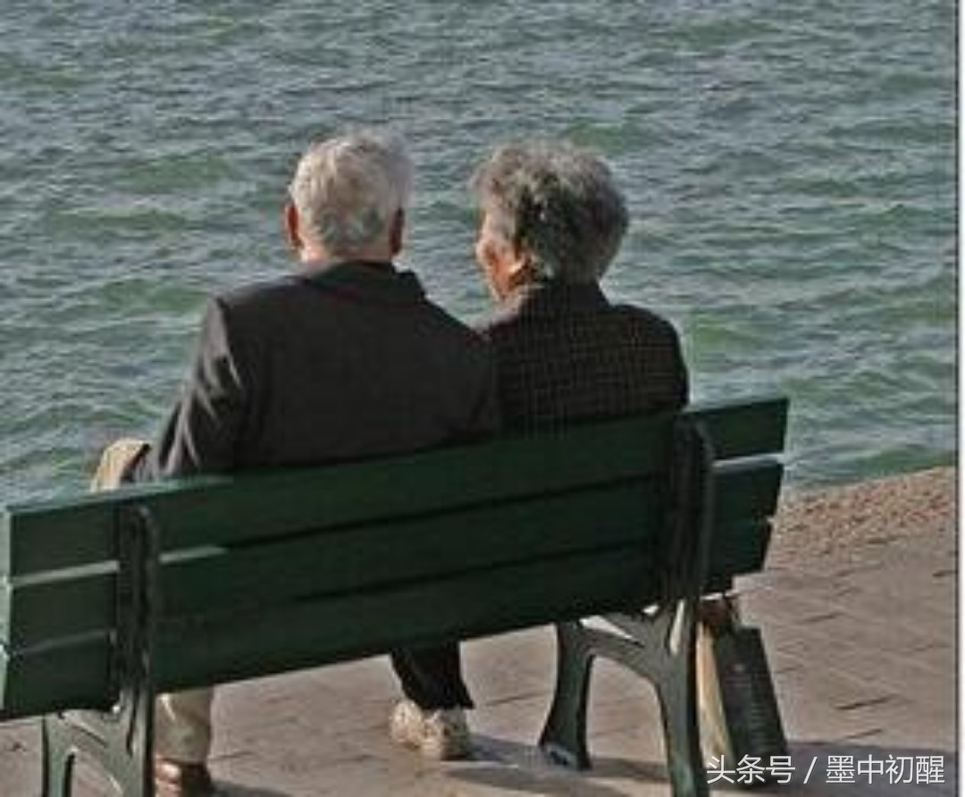 孝敬父母的文章感人至深（孝敬父母的文章怎么写）