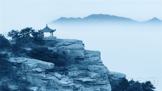 娄山关忆秦娥赏析（娄山关忆秦娥原文翻译）