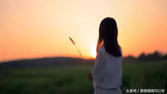写夕阳落日的诗句（日落美景优美诗句）