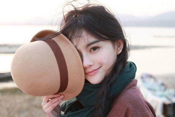形容女孩漂亮有气质的句子（夸赞女人最经典的句子）