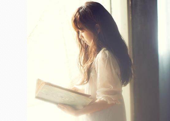 形容女孩漂亮有气质的句子（夸赞女人最经典的句子）
