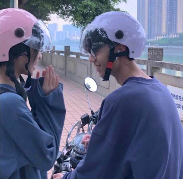 友谊的句子唯美超短句（姐妹相聚快乐时光句子）