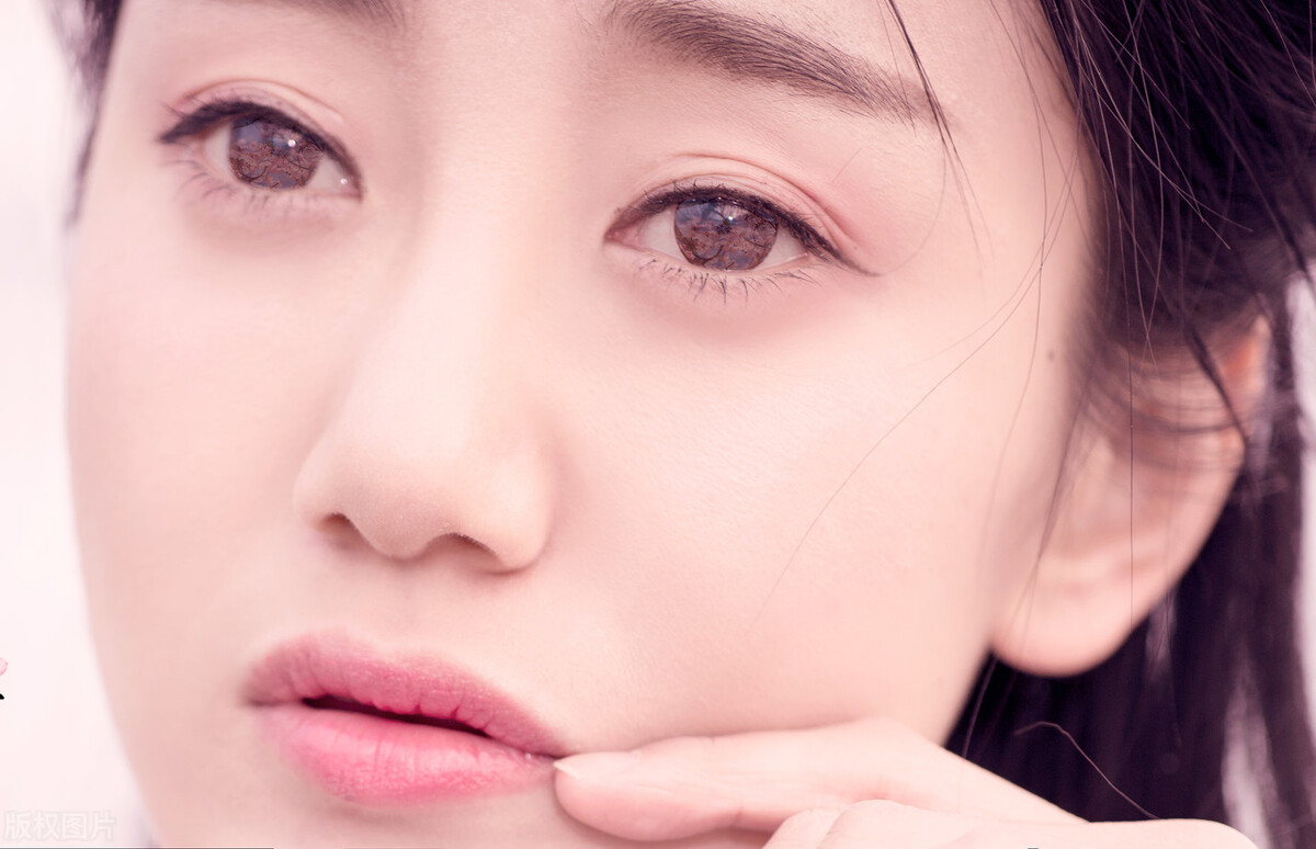 适合情人节发的诗句（情人节的唯美诗句）