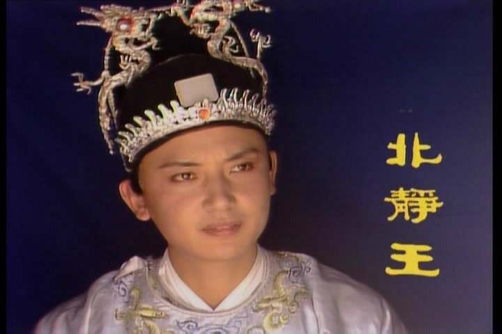 红楼梦每回内容概括和感悟（解说红楼梦读后感）